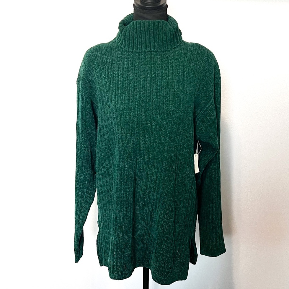 CHRISTOPHER & BANKS Women’s Turtleneck Sweater (Size L)